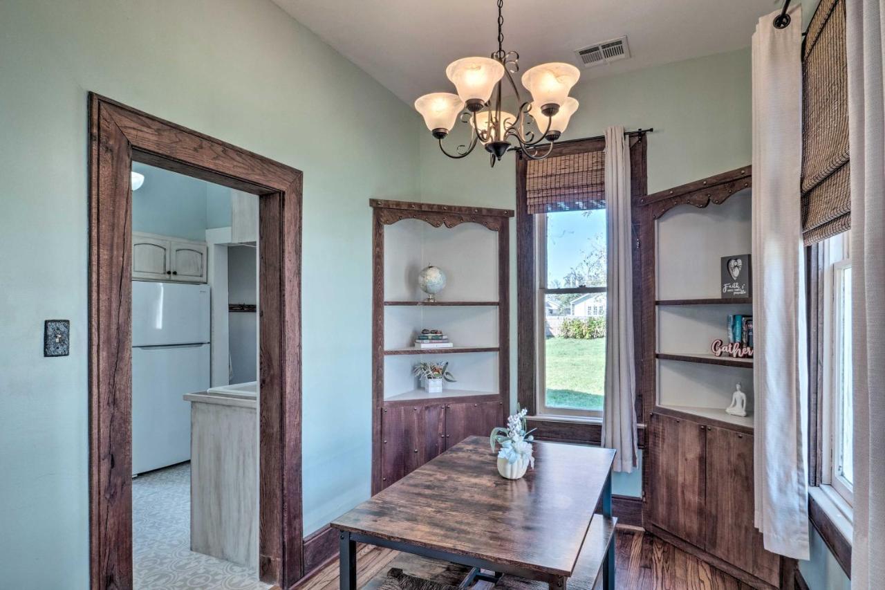 Lake Charles Cottage With Fireplace And Yard! Luaran gambar