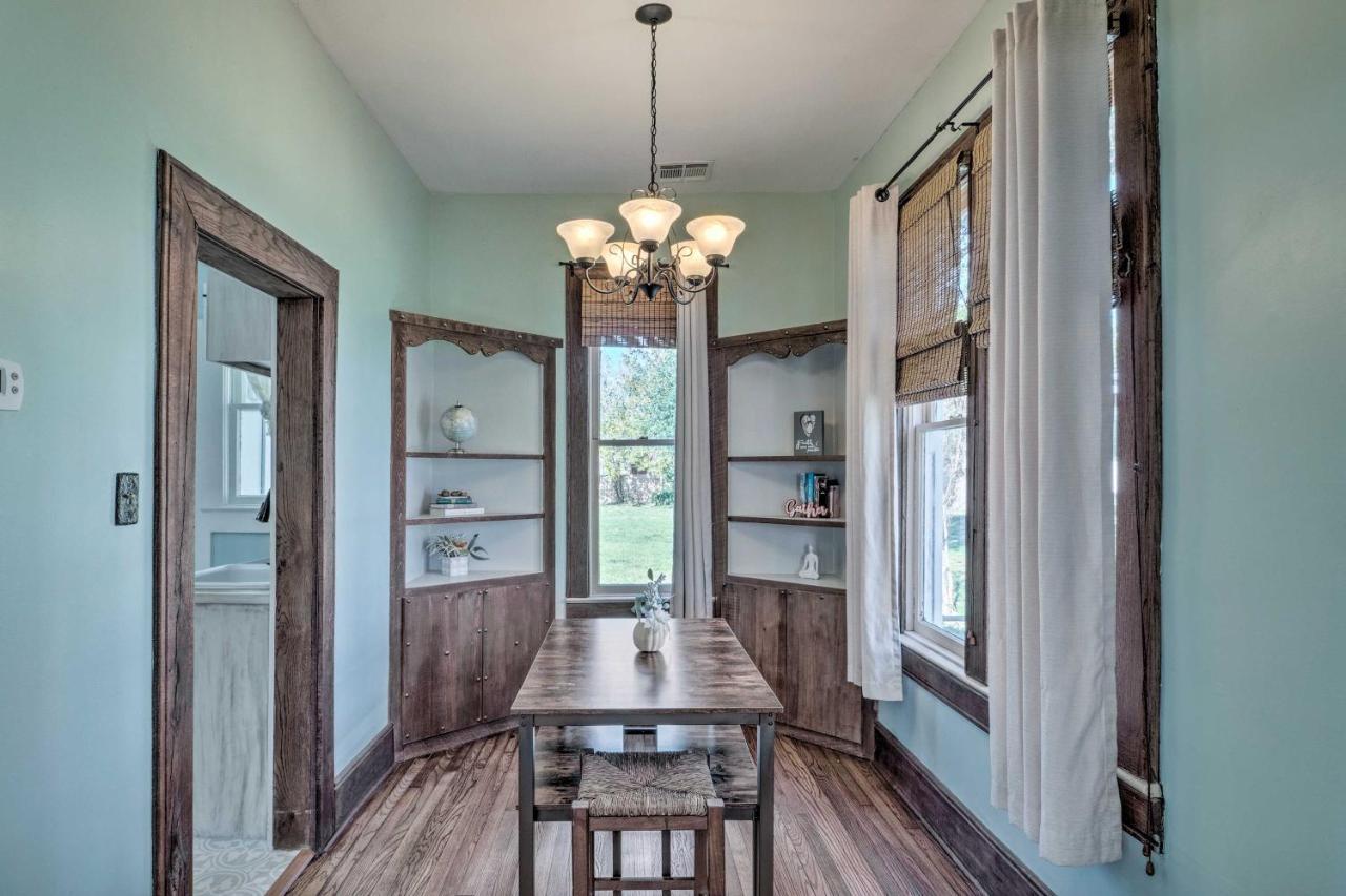 Lake Charles Cottage With Fireplace And Yard! Luaran gambar