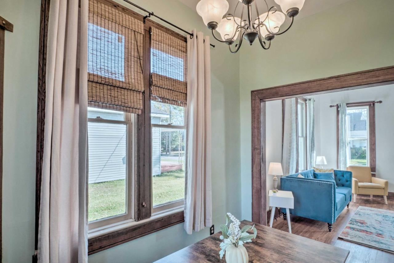 Lake Charles Cottage With Fireplace And Yard! Luaran gambar
